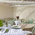 Dorion Hotel