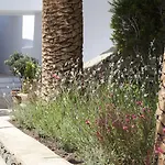 Dorion Hotel 4*